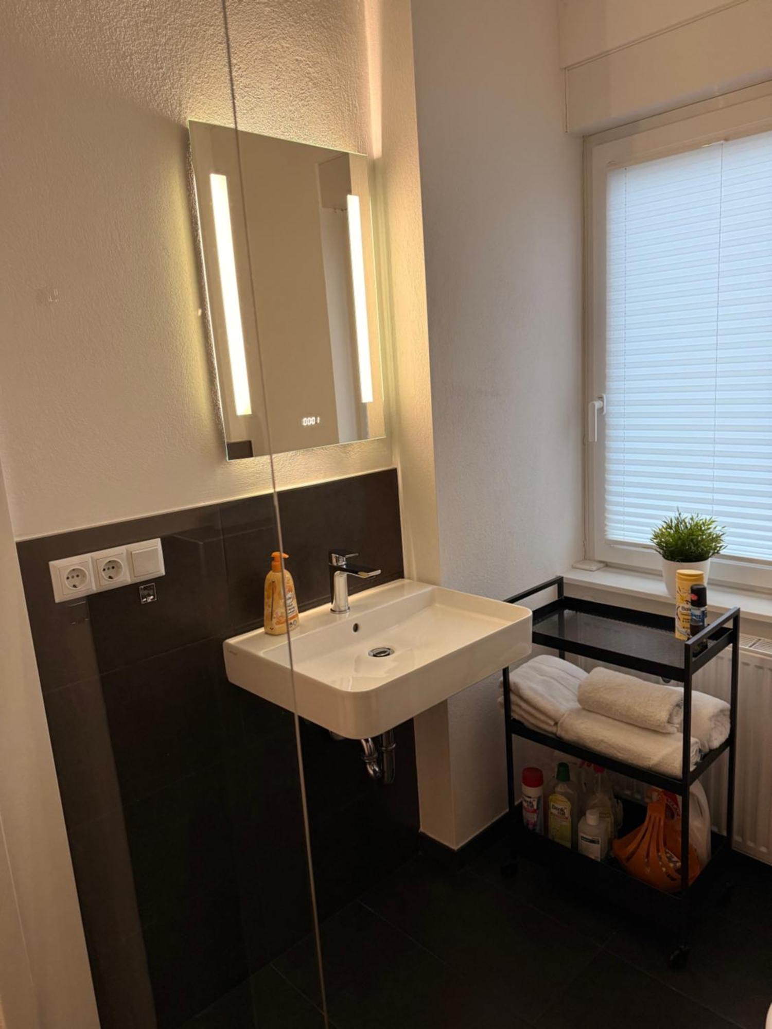 Modernes 1 Zimmerapartment Nahe Frankfurt Am Main Heusenstamm Dış mekan fotoğraf